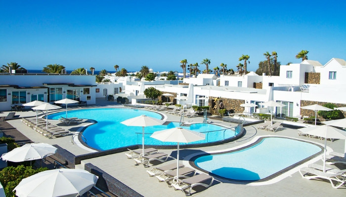 Bungalows Nautilus Accessible Apartments Lanzarote Pool Hoist